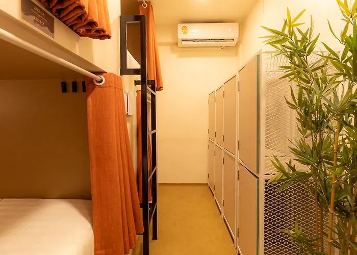 Social Pod Khao San Hostel