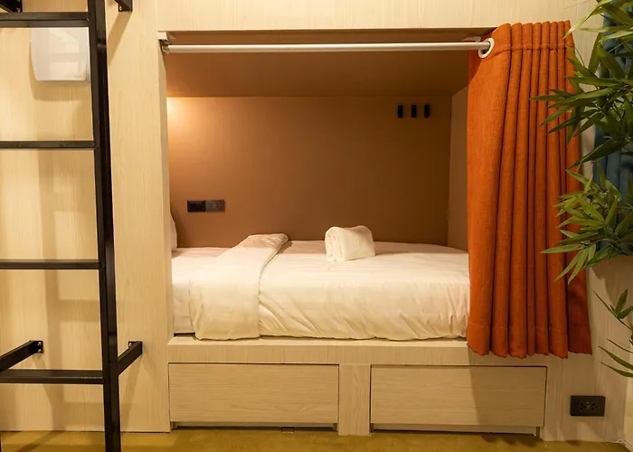 Social Pod Khao San Bangkok