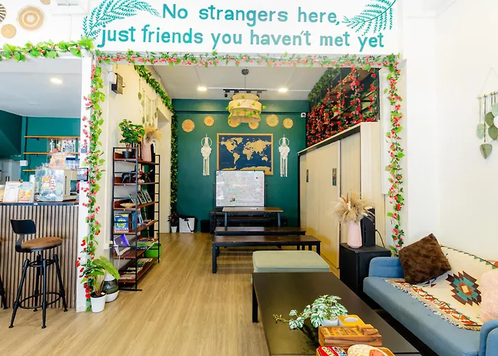 Social Pod Khao San *