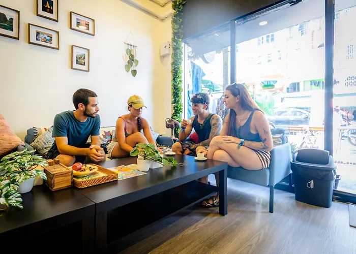 Hostel Social Pod Khao San