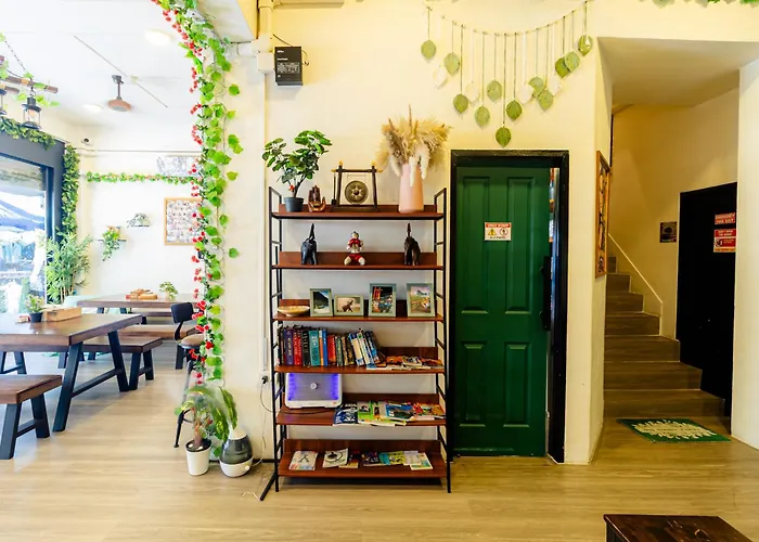 Hostel Social Pod Khao San